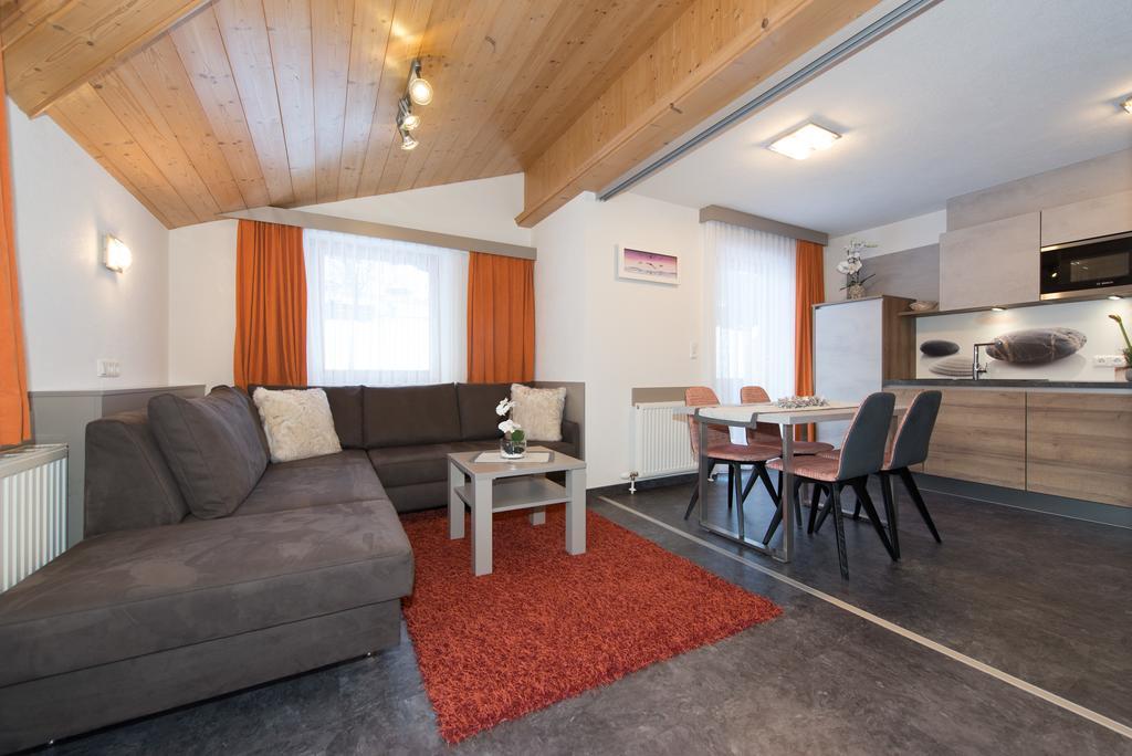Appartements Schneezauber Lermoos Chambre photo